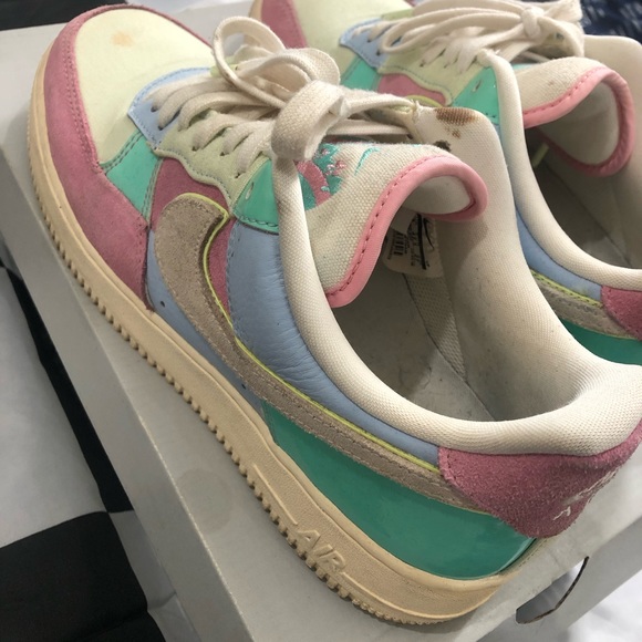 Nike Air Force One Easter 2018 sz 9 - Picture 7 of 10
